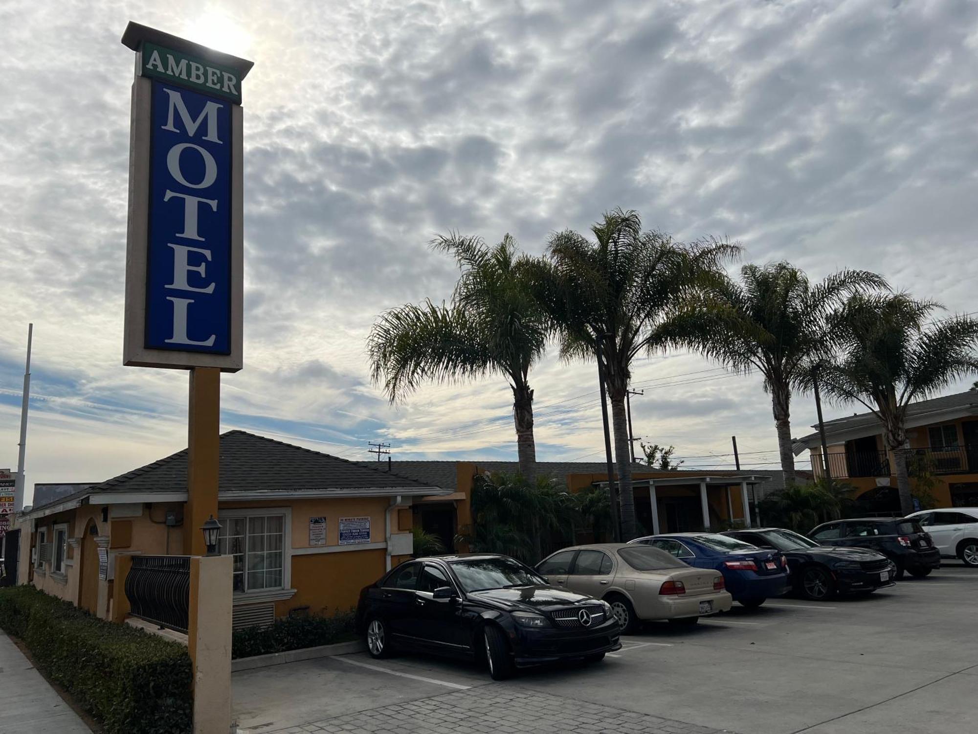 إنغليووود، لوس أنجليس، كاليفورنيا Amber Motel المظهر الخارجي الصورة